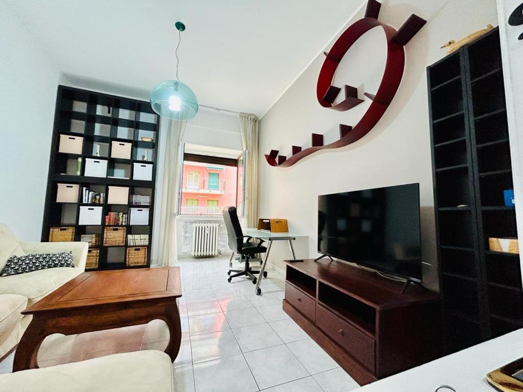 Kibilu - Via Valvassori Peroni Apartamento